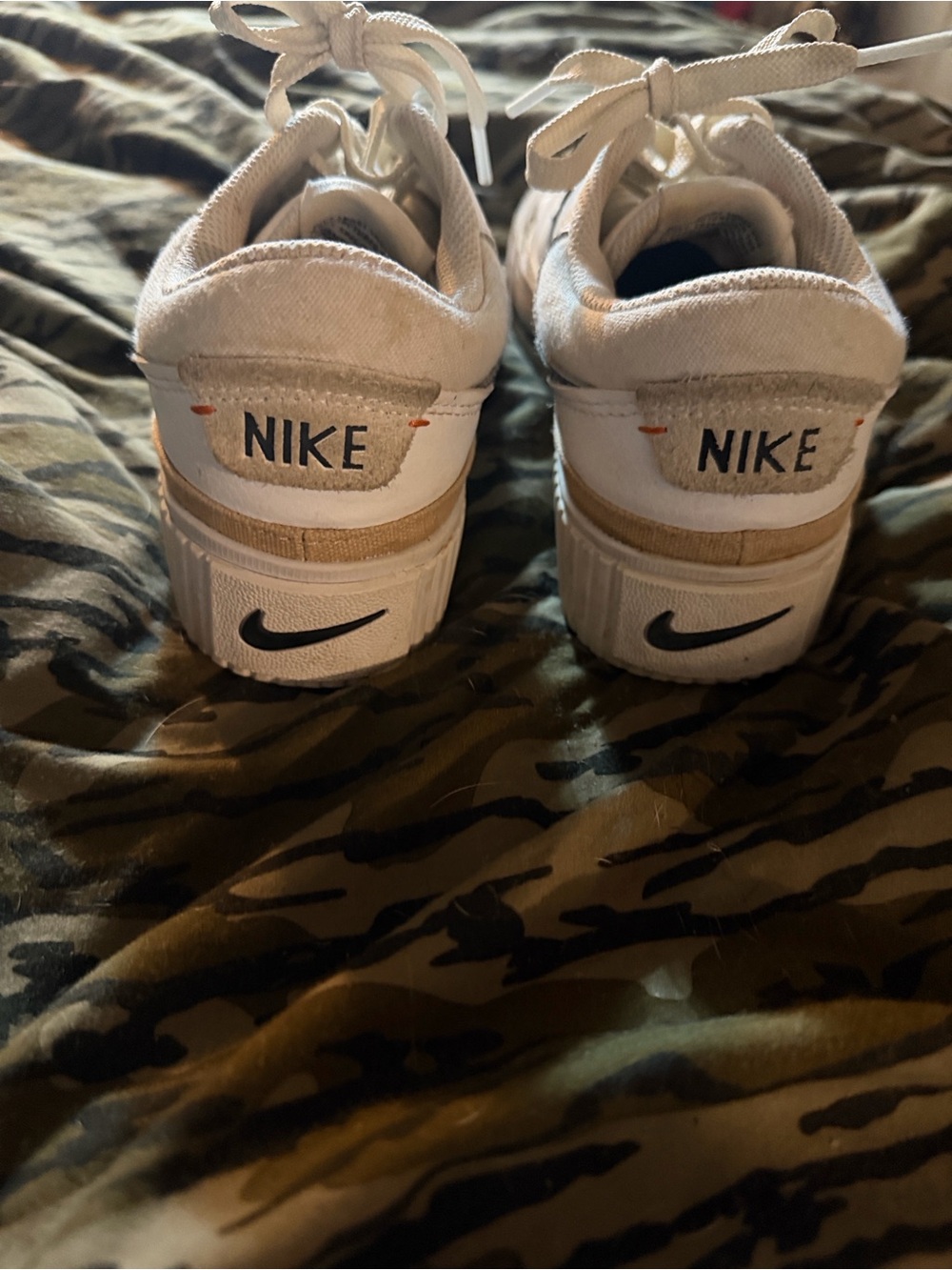Nike Kids White and Tan Low-Top Sneakers